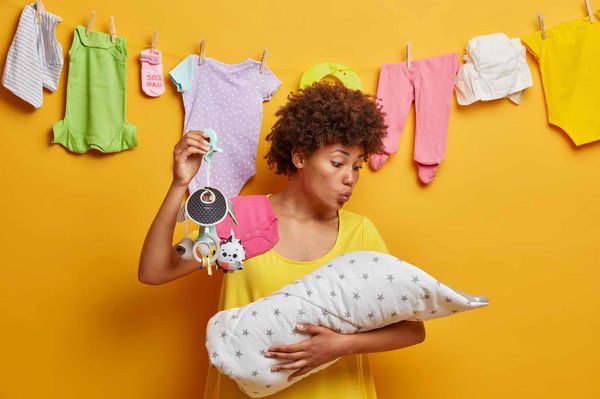 Body cache-coeur : l'option idéale pour économiser votre budget maternité