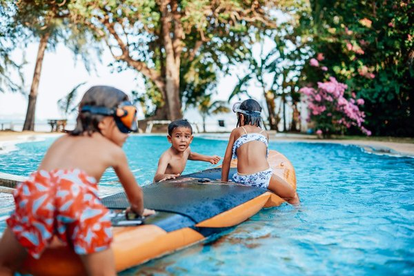 Collection maillots de bain enfants: ludique et colorée