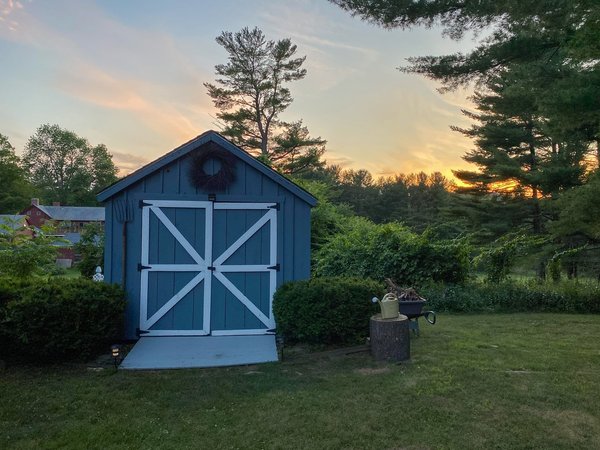 Maximisez votre espace extérieur : comment choisir le parfait abri de jardin